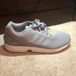Grey Adidas Torsion Tennis Shoes